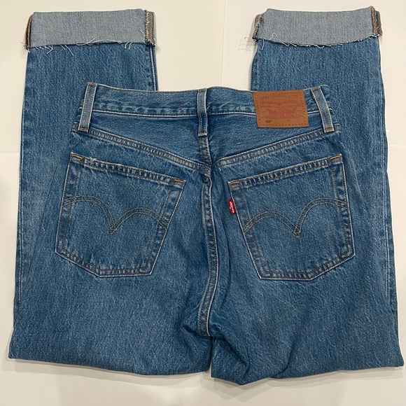 Levi’s 501 Crop Frayed - Picture 3 of 10